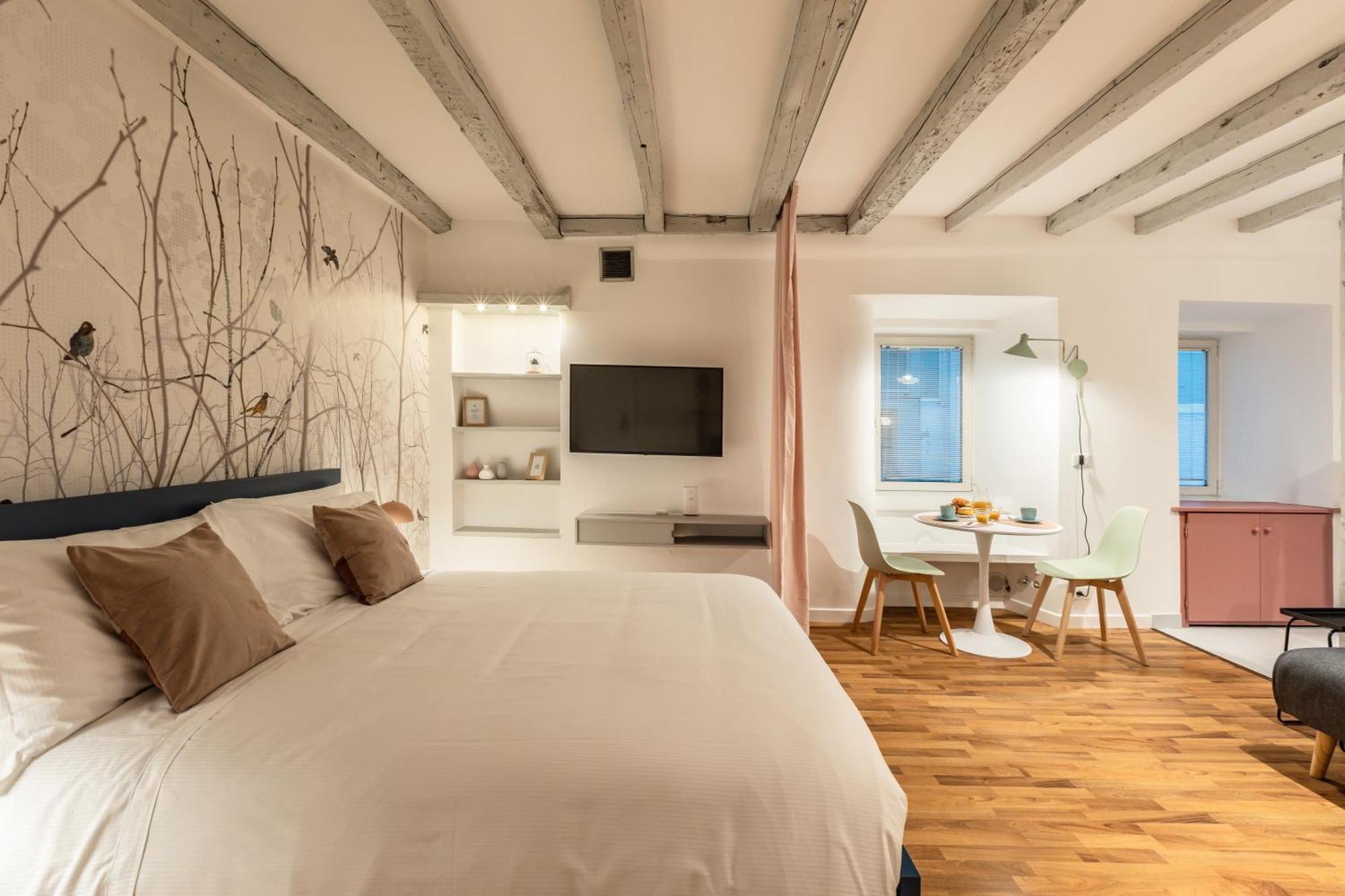 Piazza Unita D'Italia - Jr Suite Con Ac - Wi Fi - Park Convenzionato 트리에스테 외부 사진